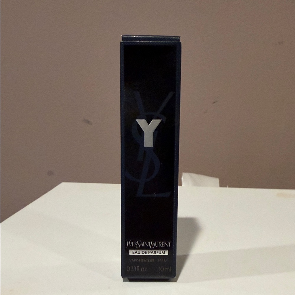 Yves Saint Laurent Y Eau de Parfum Spray, Travel Size